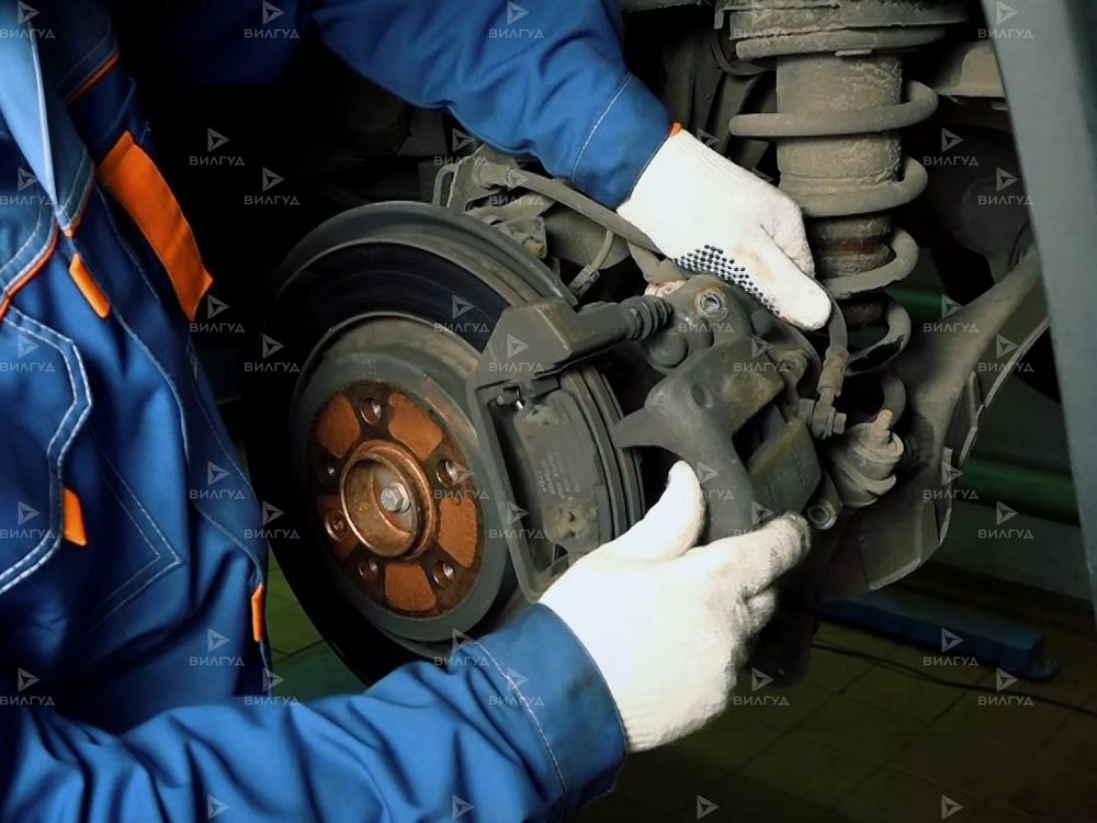 Замена тормозных колодок Chrysler в Оренбурге