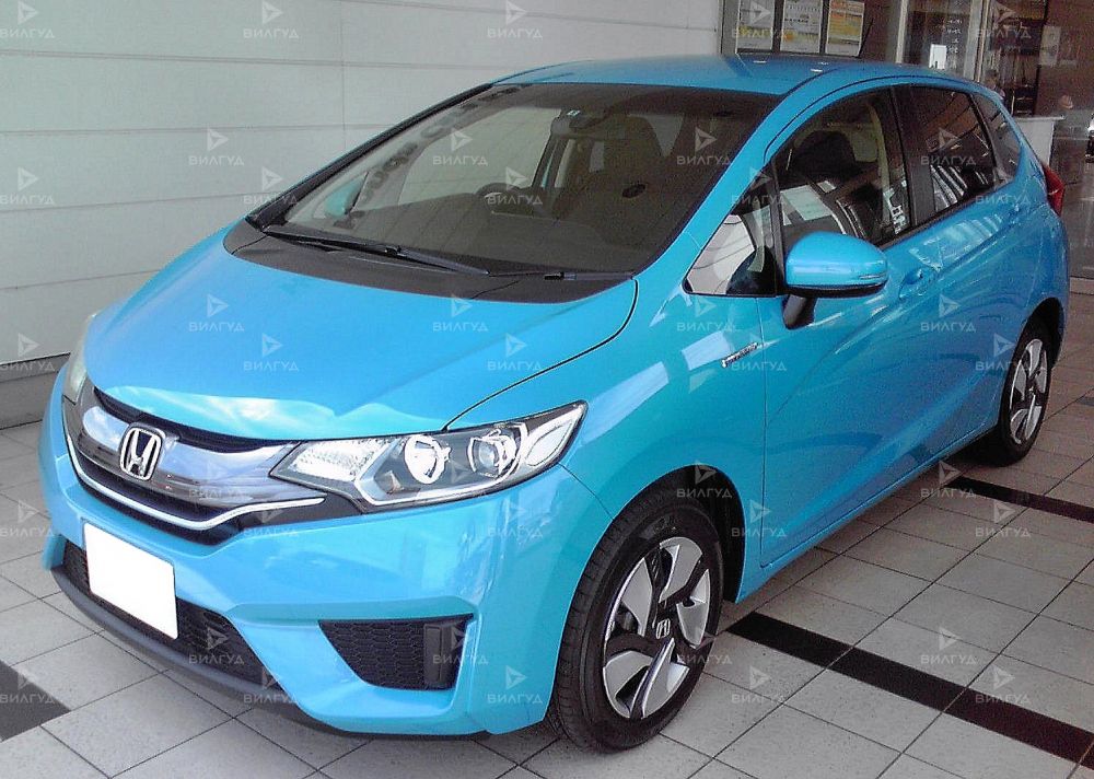Замена бачка ГУР Honda Fit в Оренбурге Замена бачка ГУР Honda Fit в Оренбурге