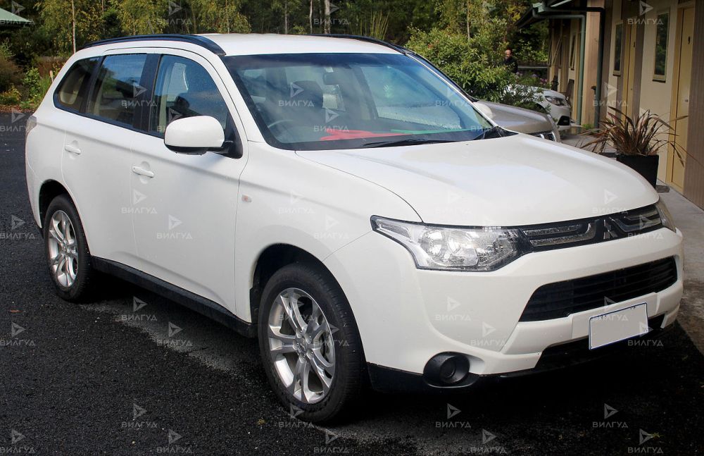 Замена сальника привода Mitsubishi Outlander в Оренбурге Замена сальника привода Mitsubishi Outlander в Оренбурге